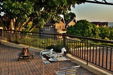 هتل Destiny Lodge White River