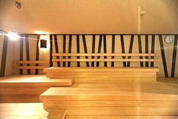 هتل Kobe Kua House