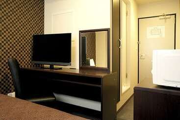 هتل Livemax Himeji Ekimae