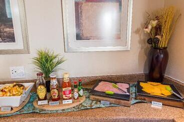 هتل Road Lodge Bloemfontein Airport