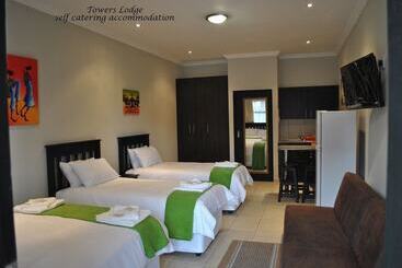 Towers Lodge - Boksburg