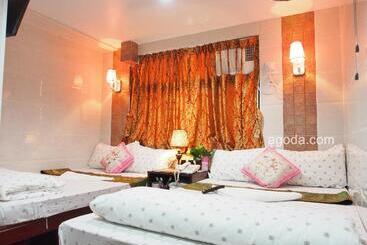 Marrigold Hostel