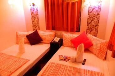 Marrigold Hostel