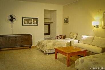 پانسیون Villa 33