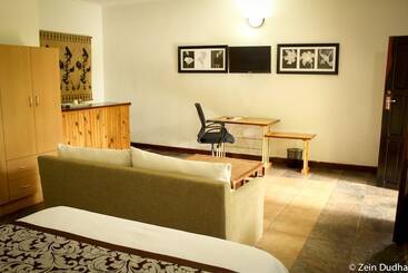 پانسیون Villa 33