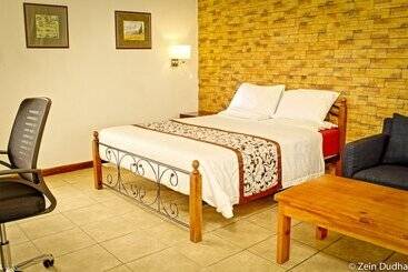 پانسیون Villa 33