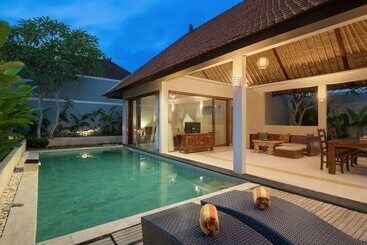 Avery Le Nixsun Villas By Waringin Hospitality - Ungasan