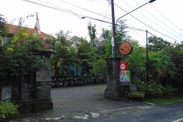 استراحتگاه Ayu Guna Inn