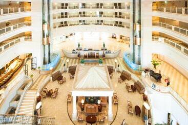 استراحتگاه Sol Beach Yangyang