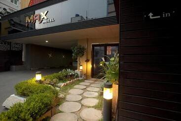 Max Motel   Sasang