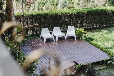 تختخواب و صبحانه Fanzhalan Guest House