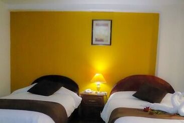 مسافرخانه Master's Suite