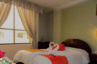 مسافرخانه Master's Suite