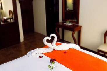 مسافرخانه Master's Suite