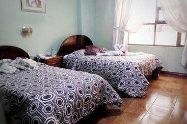 مسافرخانه Master's Suite