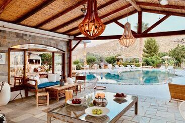 Caesars Gardens Hotel & Spa   Adults Only