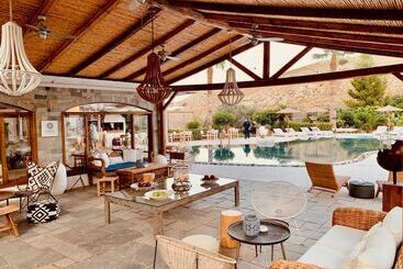 Caesars Gardens Hotel & Spa   Adults Only