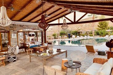 Caesars Gardens Hotel & Spa   Adults Only