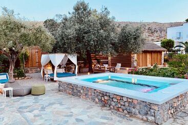 Caesars Gardens Hotel & Spa   Adults Only