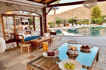 Caesars Gardens Hotel & Spa   Adults Only