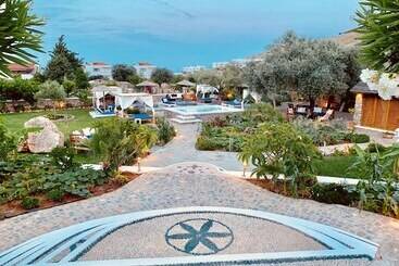 Caesars Gardens Hotel & Spa   Adults Only