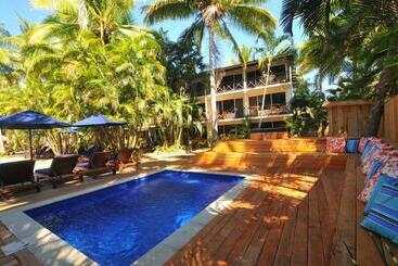 هتل Oasis Palms
