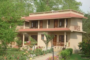 هتل River Bank Inn