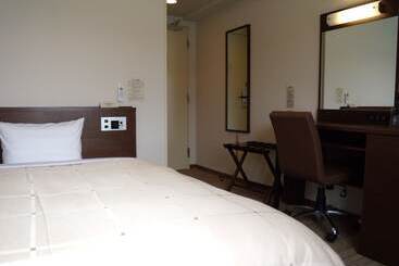 هتل Route Inn Tsuruoka Ekimae