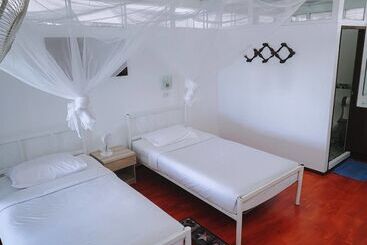 پانسیون Holiday Resort   Sha Plus