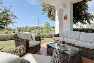 Lagoon Suites - Casares