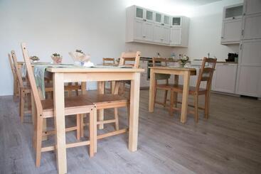 تختخواب و صبحانه La Casa Del Gelso Bianco