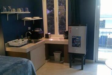 E&j Boutique Residences