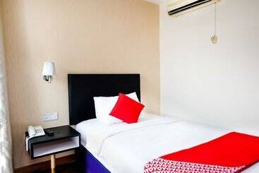 Grand City Hotel II