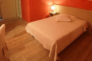 هتل Albergo Vinnaeria La Baita