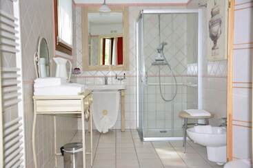 هتل Albergo Vinnaeria La Baita