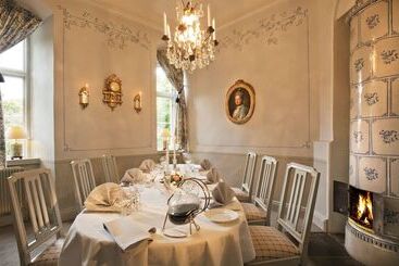 هتل åkeshofs Slott