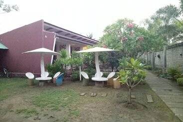 هتل Padanta Homestay