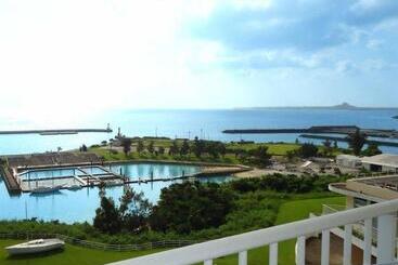 هتل Marinepiazza Okinawa