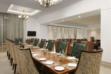 هتل Ramada Plaza By Wyndham Chandigarh Zirakpur