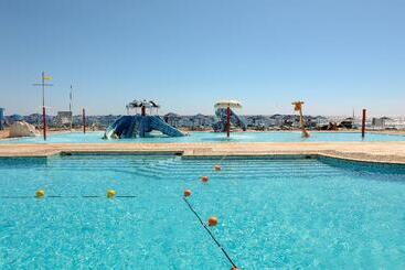 هتل Mare Blue