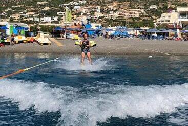 هتل Mare Blue