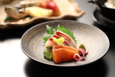 酒店 Yorozuya