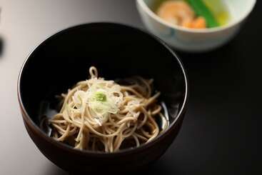 酒店 Yorozuya