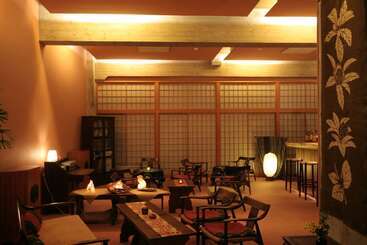 酒店 Yorozuya
