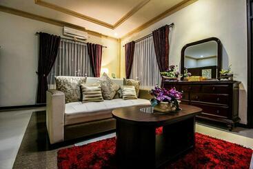 Zamzam Hotel And Resort