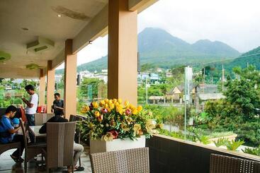 Zamzam Hotel And Resort