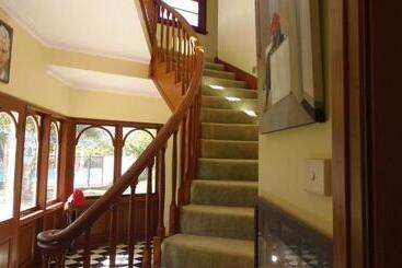 پانسیون Melville House Bed And Breakfast