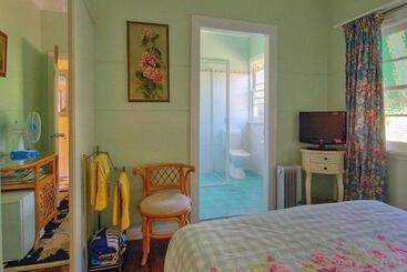 پانسیون Melville House Bed And Breakfast