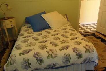 پانسیون Melville House Bed And Breakfast