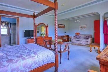 پانسیون Melville House Bed And Breakfast